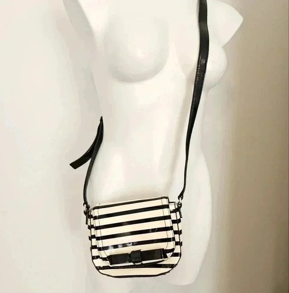 Kate spade Chelsea park stripe pattern Crossbody - Picture 1 of 9